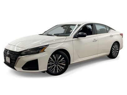 Used 2025 Nissan Altima 2.5 SV