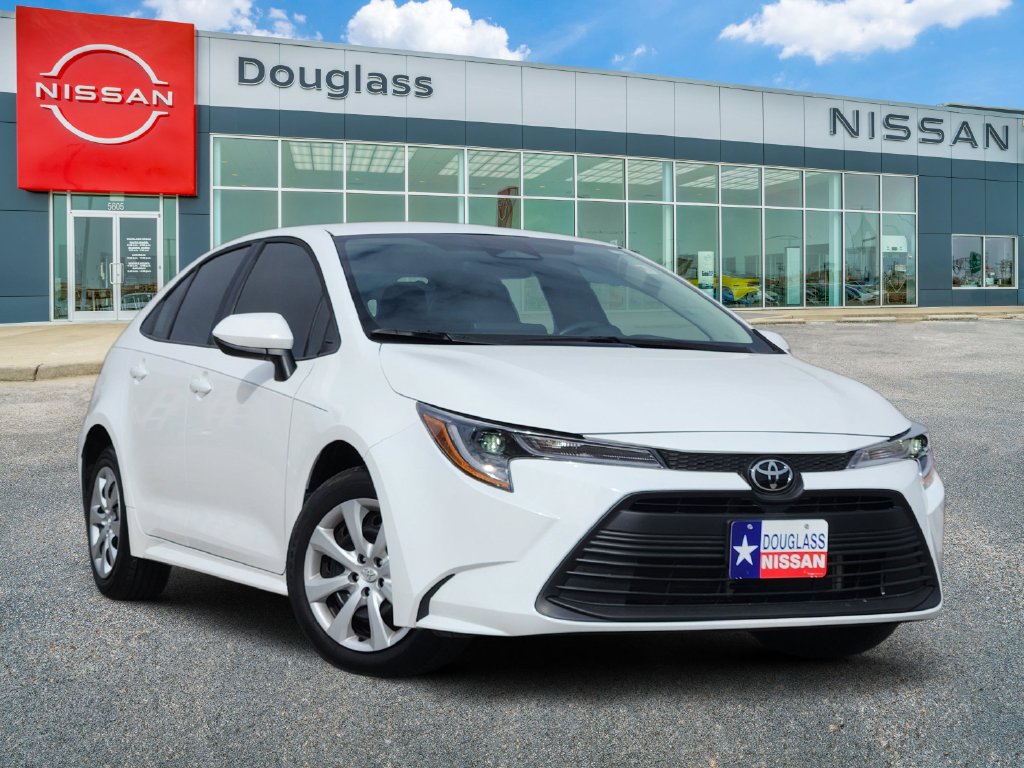 Used 2024 Toyota Corolla LE FWD image 1