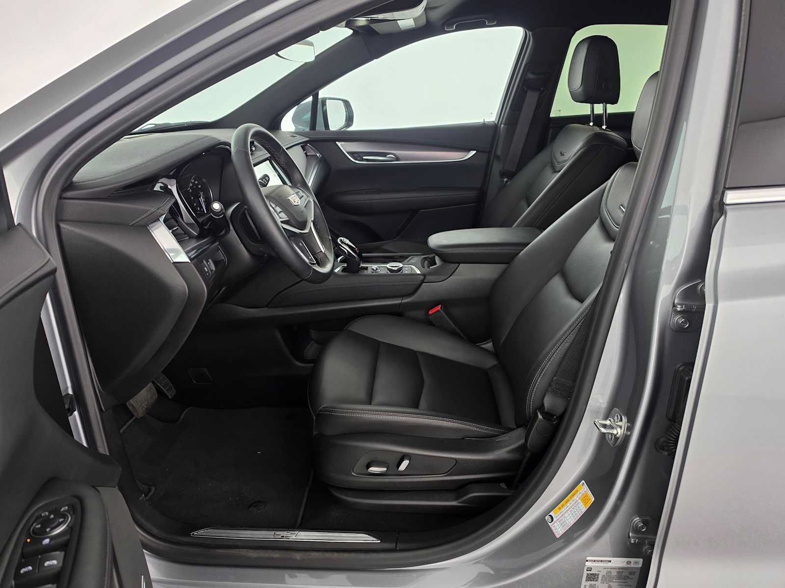 Used 2026 Cadillac XT5 Luxury w/ LPO, Floor Liner Package AWD/4WD image 20