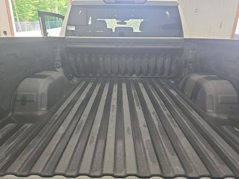 Used 2021 Chevrolet Silverado 1500 LT Trail Boss w/ LPO, Dark Essentials Package AWD/4WD image 22