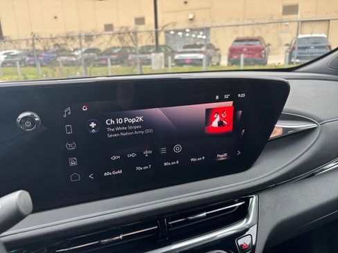 Used 2025 Buick Envista Sport Touring image 21