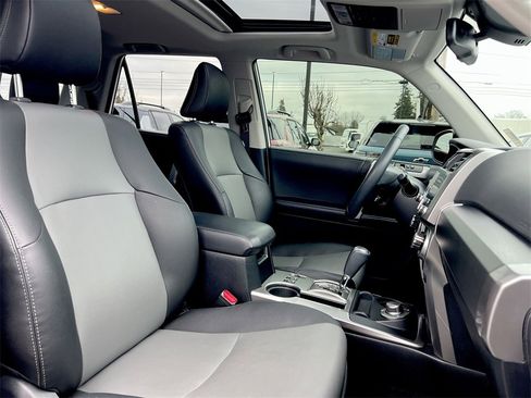 Used 2022 Toyota 4Runner SR5 Premium w/ 4Runner Black Package (TMS) image 22