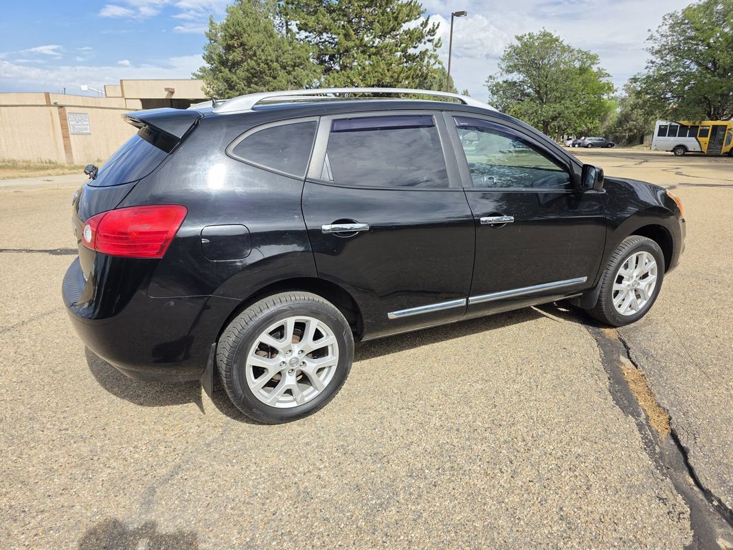 Used 2013 Nissan Rogue SL AWD/4WD image 8