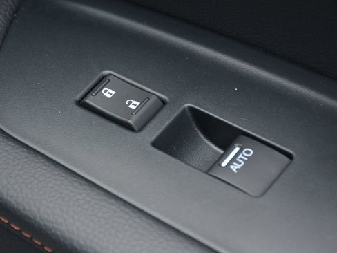 Used 2023 Honda Pilot TrailSport image 23