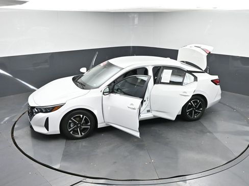 Used 2024 Nissan Sentra SV image 46