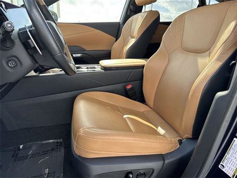 Used 2023 Lexus RX 350 Premium image 11