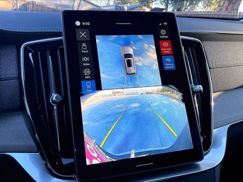 New 2026 Volvo XC90 B5 Plus w/ Protection Package image 20