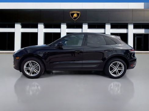 Used 2022 Porsche Macan Base image 2