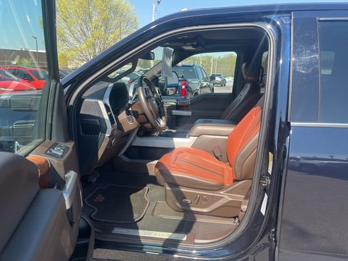 Used 2022 Ford F350 King Ranch w/ King Ranch Ultimate Package AWD/4WD image 6