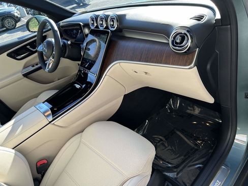 New 2027 Mercedes-Benz GLC 300 image 42