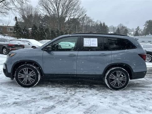 Used 2022 Honda Pilot Sport image 2