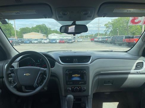 Used 2013 Chevrolet Traverse LS FWD image 9