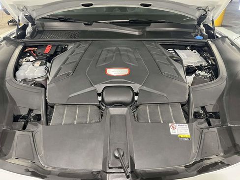 Certified 2023 Porsche Cayenne Turbo AWD/4WD image 25