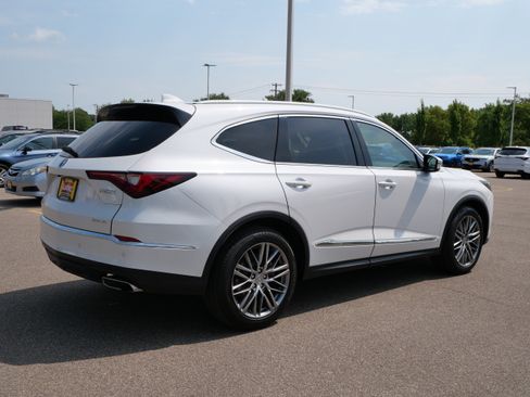 Used 2024 Acura MDX SH-AWD w/ Advance Package image 7