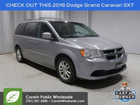 Used 2016 Dodge Grand Caravan SXT FWD image 1
