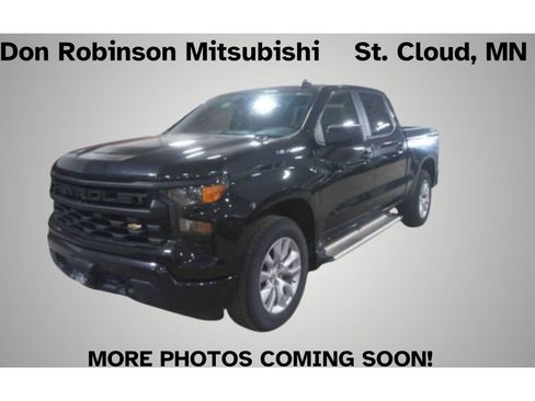 Used 2022 Chevrolet Silverado 1500 Custom AWD/4WD image 1