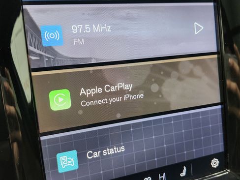 Used 2024 Volvo XC60 B5 Plus image 8