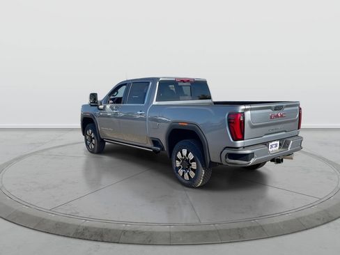 New 2026 GMC Sierra 2500 Denali w/ Denali Reserve Package AWD/4WD image 6