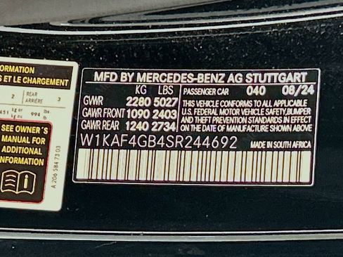 Used 2025 Mercedes-Benz C 300 Sedan image 30