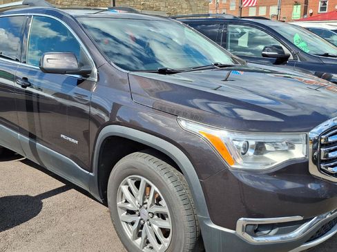 Used 2018 GMC Acadia SLE AWD/4WD image 1