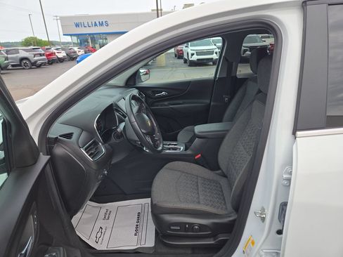 Used 2024 Chevrolet Equinox LT w/ LPO, Floor Liner Package AWD/4WD image 17