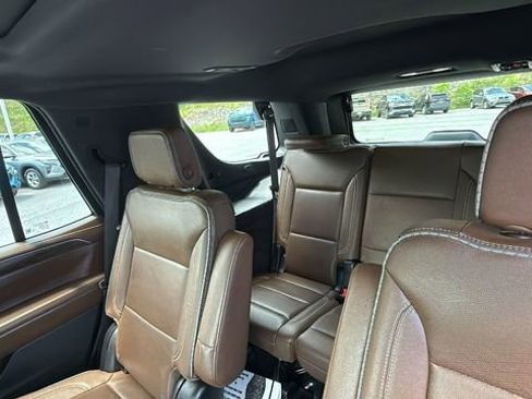 Used 2024 Chevrolet Tahoe High Country w/ Advanced Technology Package AWD/4WD image 29