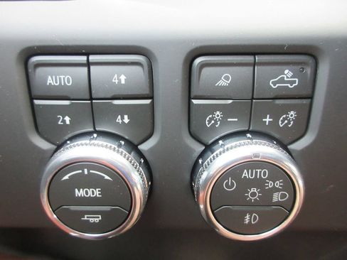 New 2026 GMC Sierra 2500 Denali Ultimate AWD/4WD image 18