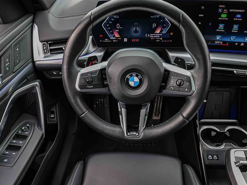 Used 2025 BMW X2 xDrive28i AWD/4WD image 16