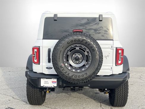 New 2025 Ford Bronco Badlands image 25