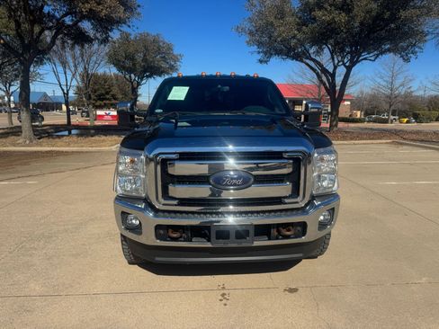 Used 2012 Ford F350 Lariat w/ Chrome Pkg image 3