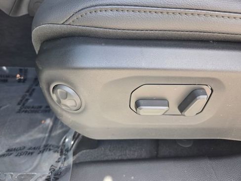 New 2026 Jeep Gladiator Sport image 6