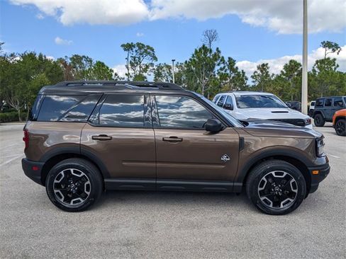 Used 2022 Ford Bronco Sport Outer Banks image 3