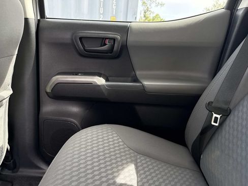 Used 2020 Toyota Tacoma SR5 RWD image 20