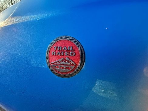 Used 2024 Jeep Compass Trailhawk image 14