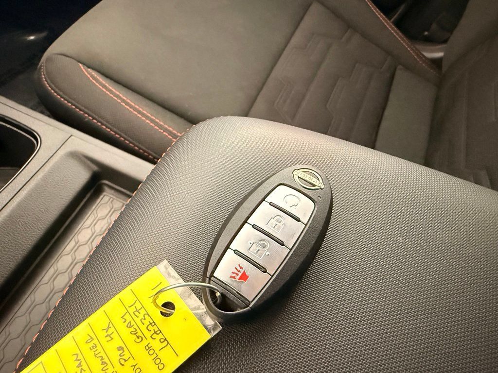 Used 2023 Nissan Frontier PRO-4X w/ Technology Package AWD/4WD image 30