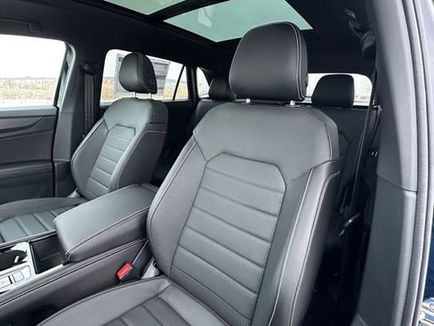 New 2026 Volkswagen Atlas Cross Sport SEL R-Line image 27