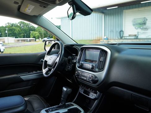 Used 2019 Chevrolet Colorado ZR2 w/ ZR2 Dusk Special Edition AWD/4WD image 14