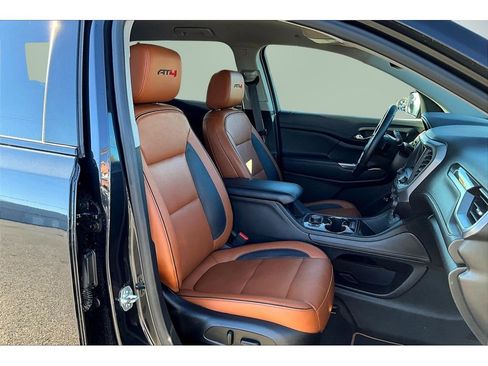 Used 2020 GMC Acadia AT4 image 27