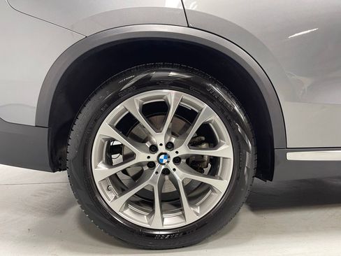 Used 2024 BMW X5 xDrive40i w/ Premium Package image 15