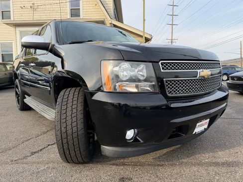 Used 2011 Chevrolet Avalanche LTZ image 13