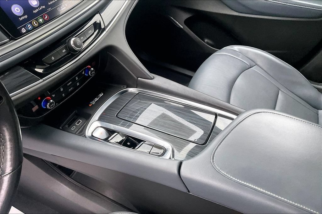 Used 2023 Buick Enclave Essence FWD image 21