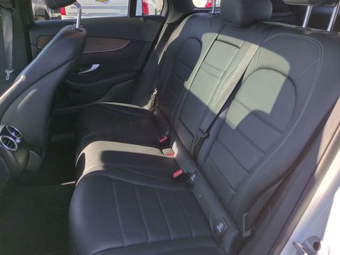 Used 2022 Mercedes-Benz GLC 300 GLC 300 image 22