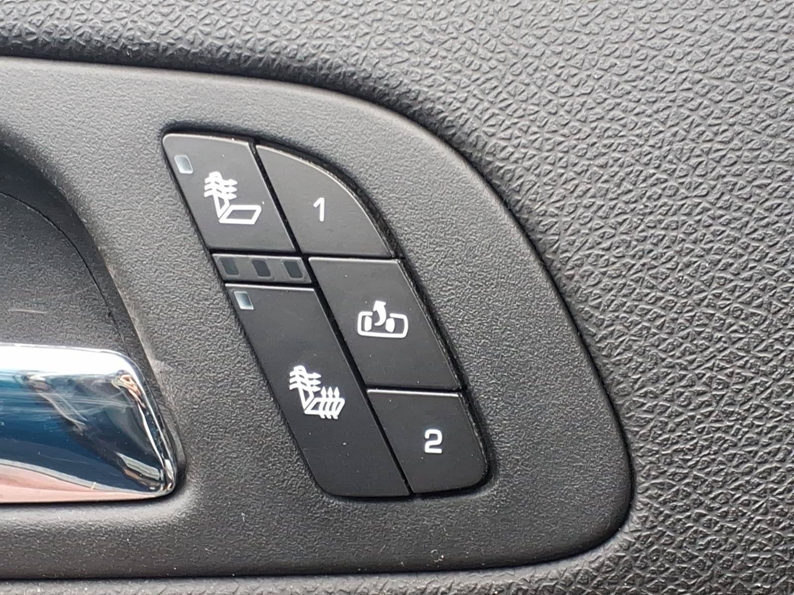 Used 2007 Chevrolet Avalanche LTZ w/ LTZ Preferred Equipment Group AWD/4WD image 11
