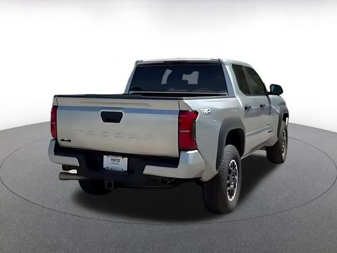 Used 2025 Toyota Tacoma TRD Off-Road AWD/4WD image 11