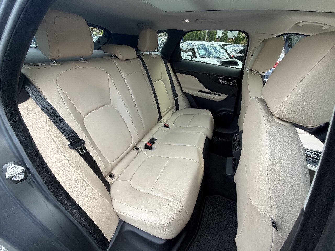 Used 2018 Jaguar F-PACE Premium AWD/4WD image 22