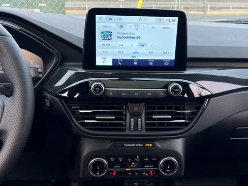 New 2026 Ford Escape ST-Line w/ Cold Weather Package image 13