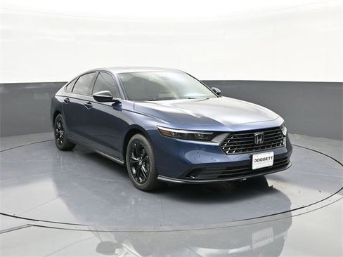 New 2025 Honda Accord SE image 19