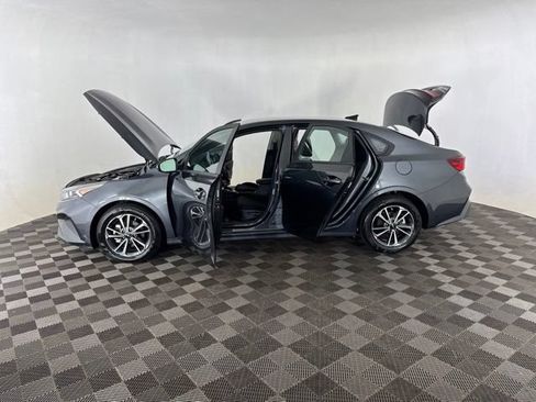 Certified 2024 Kia Forte LXS w/ LXS Technology Package FWD image 11