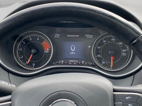 Used 2020 Jeep Cherokee Limited AWD/4WD image 10