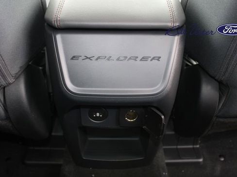 New 2026 Ford Explorer Active RWD image 10